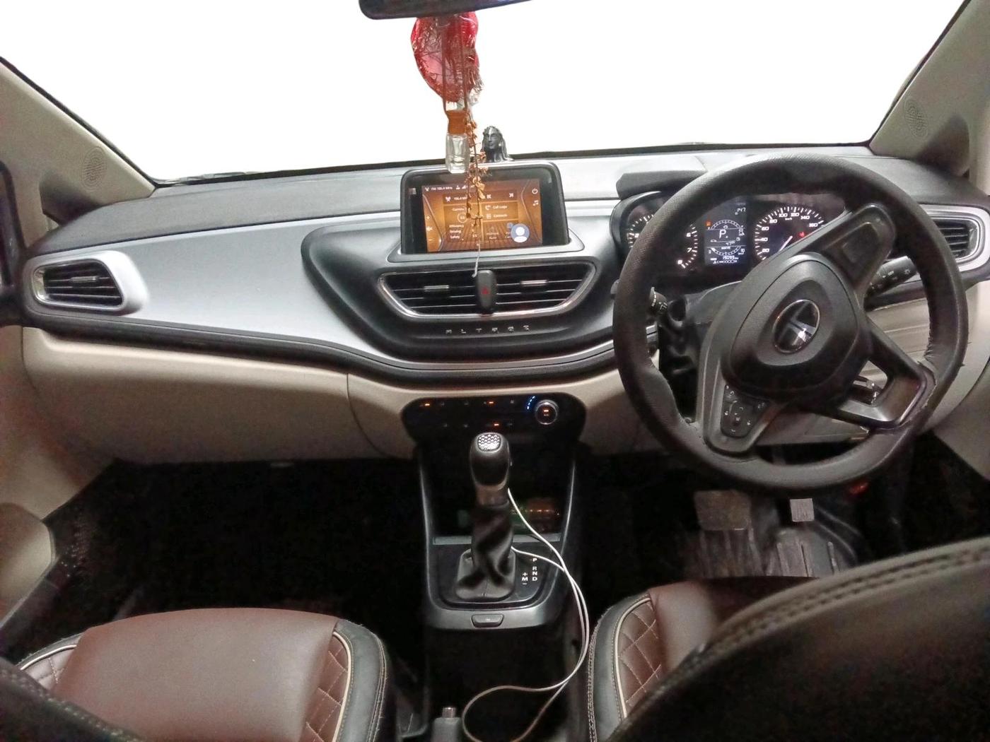 2024 Tata ALTROZ XMA PLUS PETROL, Petrol, Manual, 19,099 km, interior