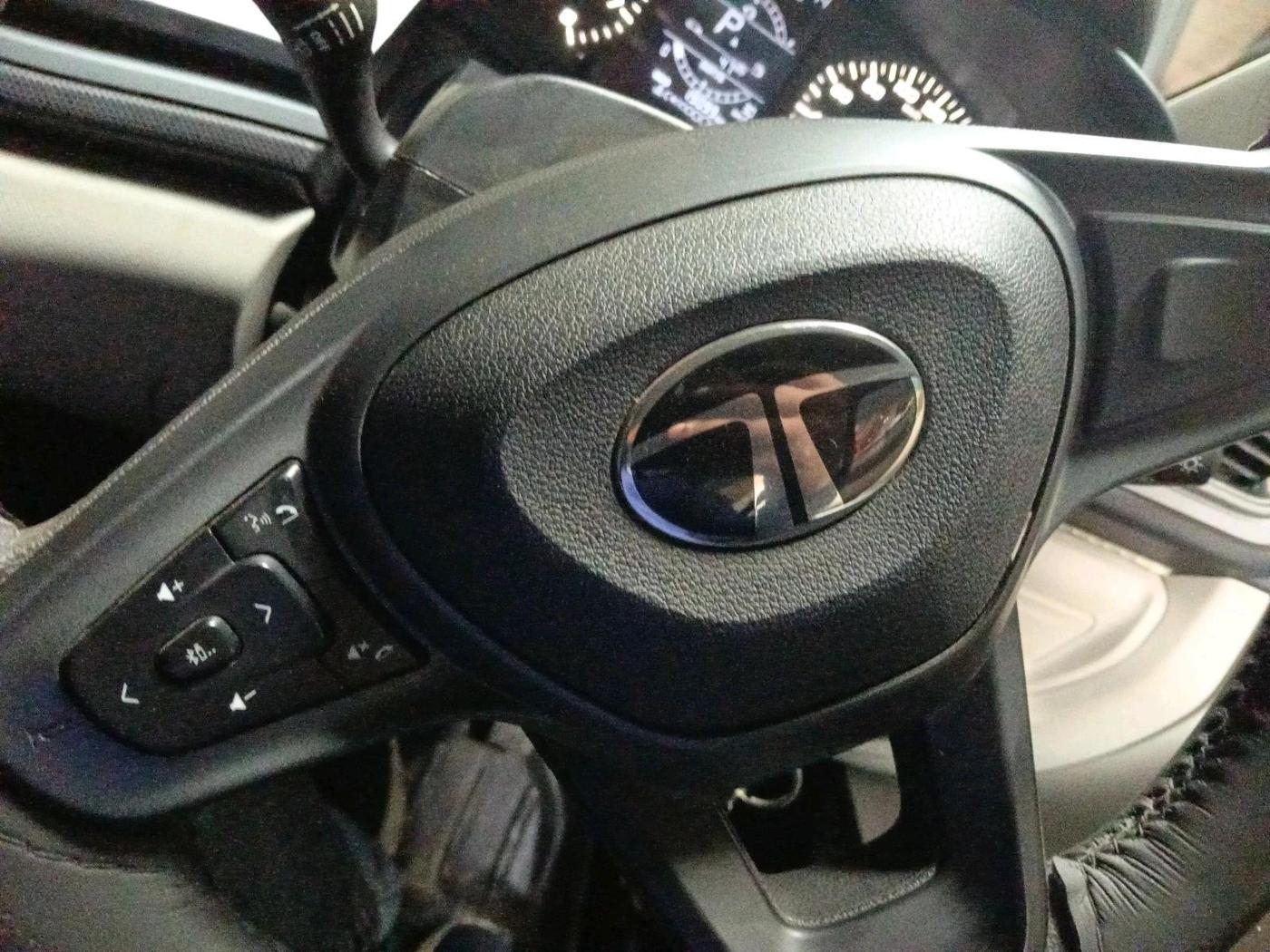 2024 Tata ALTROZ XMA PLUS PETROL, Petrol, Manual, 19,099 km, interior
