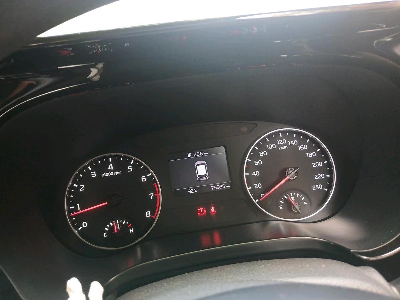 2022 KIA SELTOS HTK PLUS 1.5, Petrol, Manual, 75,935 km, interior