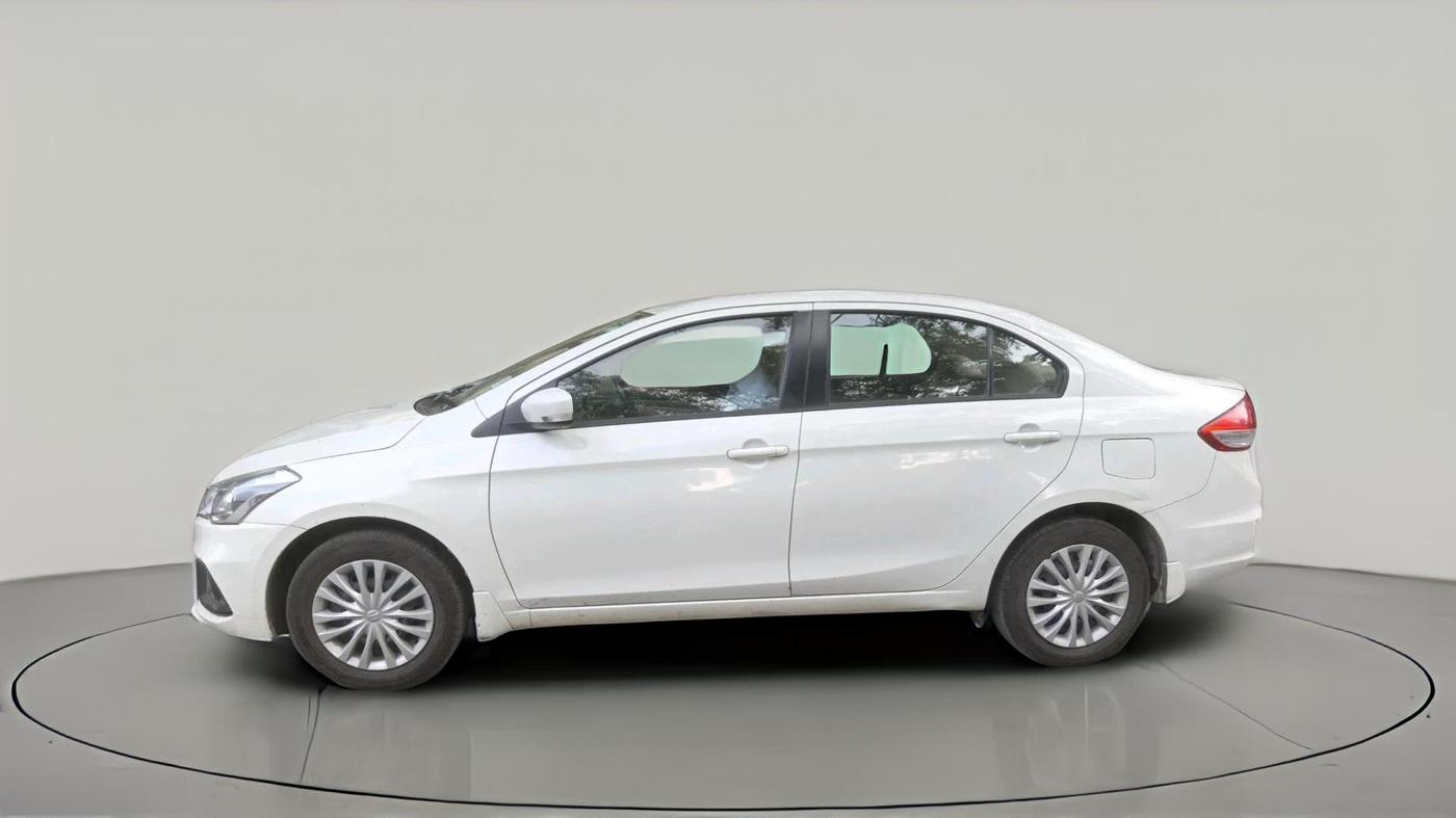 2022 Maruti Ciaz SIGMA 1.5 SHVS MT  PETROL, Petrol, Manual, 56,070 km, exterior