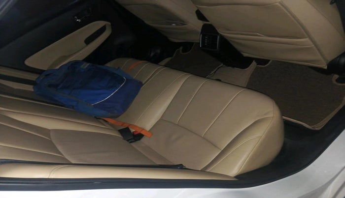 2022 Honda City 1.5L I-VTEC ZX CVT, Petrol, Automatic, 35,650 km, interior