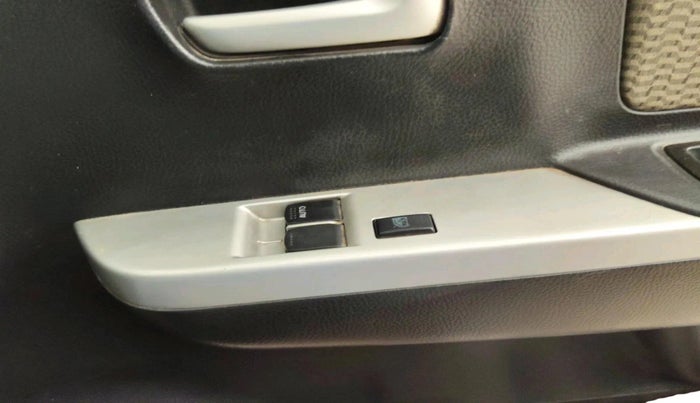 2014 Maruti Wagon R 1.0 LXI, Petrol, Manual, 59,957 km, interior