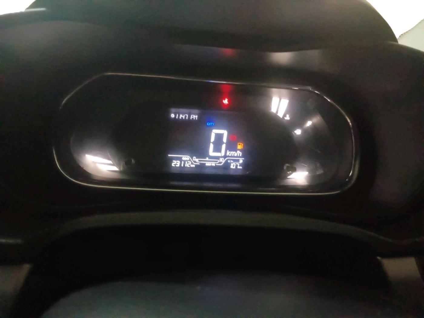 2022 Tata NEXON XM SUNROOF PETROL, Petrol, Manual, 23,112 km, interior