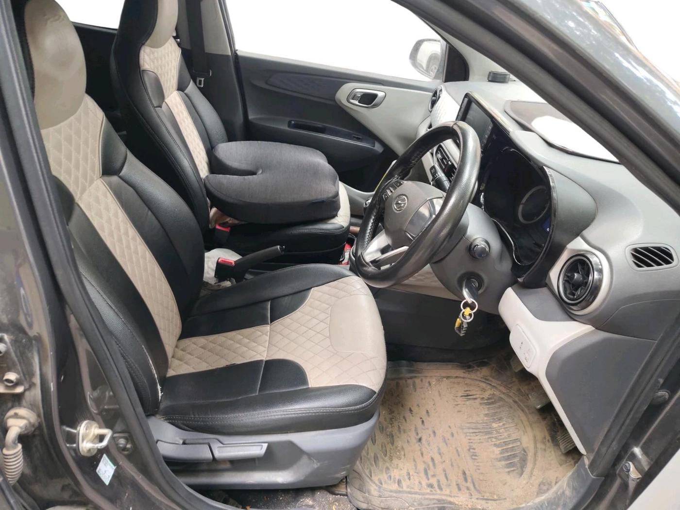 2020 Hyundai GRAND I10 NIOS SPORTZ 1.2 KAPPA VTVT CNG, CNG, Manual, 1,00,167 km, interior