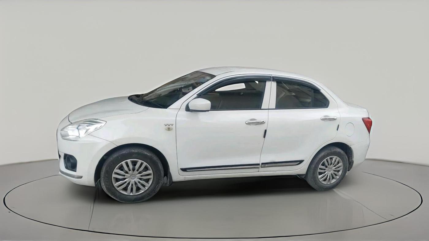 2018 Maruti Dzire LXI, CNG, Manual, 1,17,415 km, exterior
