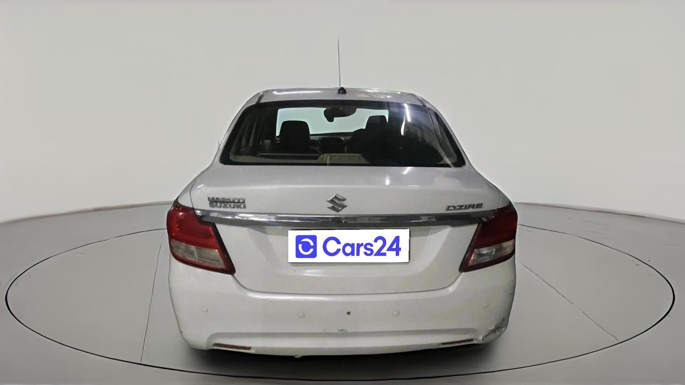 2018 Maruti Dzire LXI, CNG, Manual, 1,17,415 km, exterior