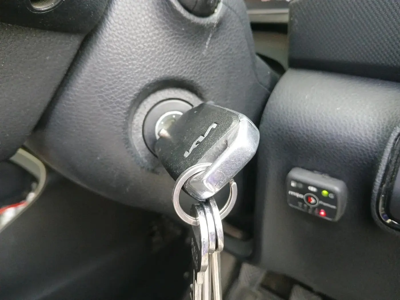 2024 KIA SONET HTK (O) 1.2 Petrol MT, CNG, Manual, 34,996 km, interior