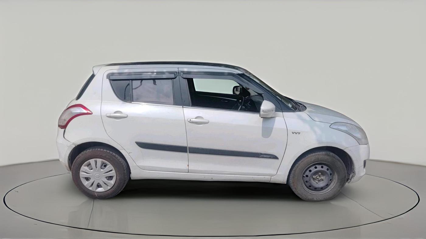 2014 Maruti Swift VXI, CNG, Manual, 76,700 km, exterior