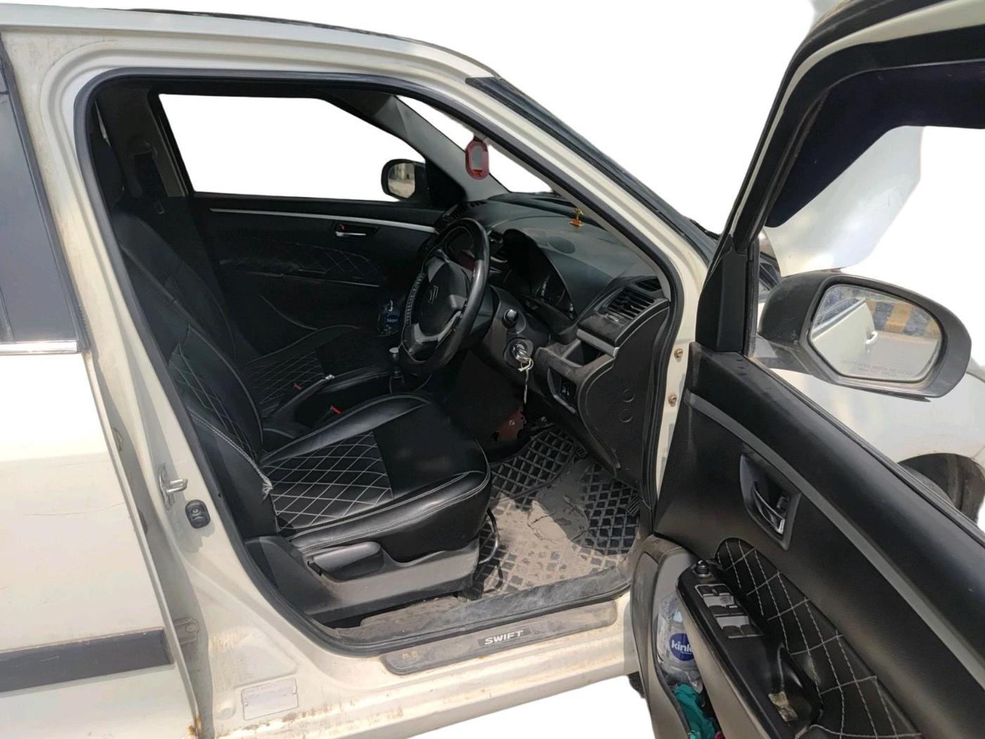 2014 Maruti Swift VXI, CNG, Manual, 76,700 km, interior