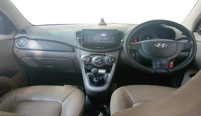 2012 Hyundai i10 MAGNA 1.1, CNG, Manual, 1,03,409 km, interior