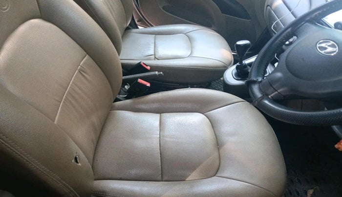 2012 Hyundai i10 MAGNA 1.1, CNG, Manual, 1,03,409 km, interior