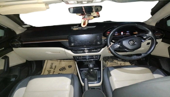 2023 Skoda SLAVIA STYLE 1.0L TSI MT, Petrol, Manual, 23,037 km, interior