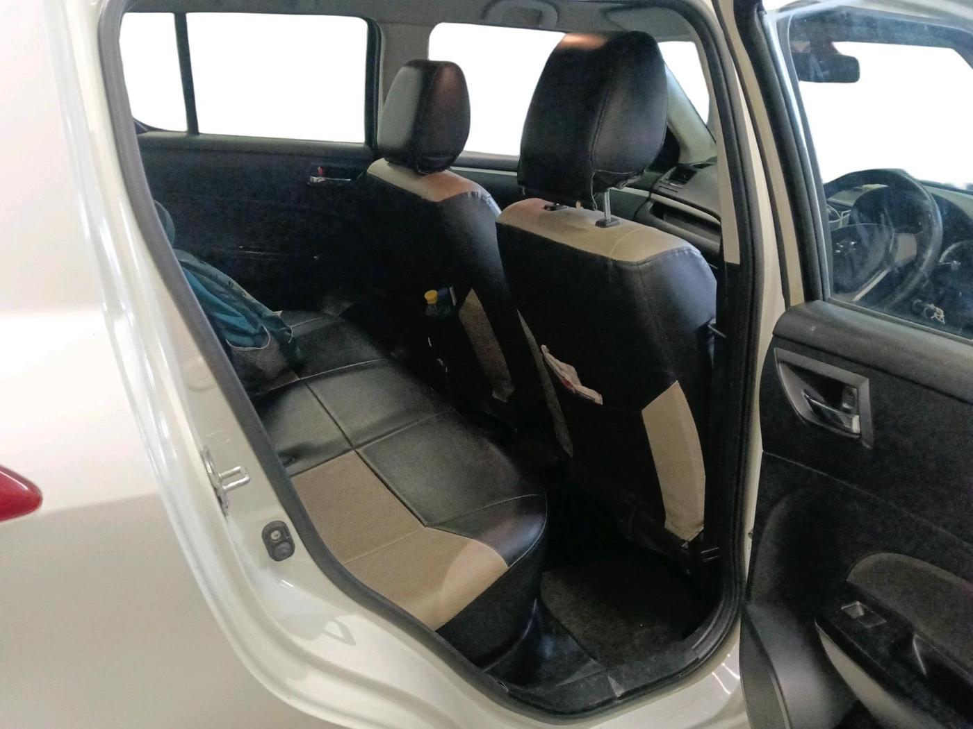 2011 Maruti Swift VXI, Petrol, Manual, 21,622 km, interior