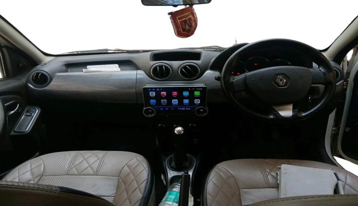 2015 Renault Duster RXL PETROL, CNG, Manual, 65,890 km, interior
