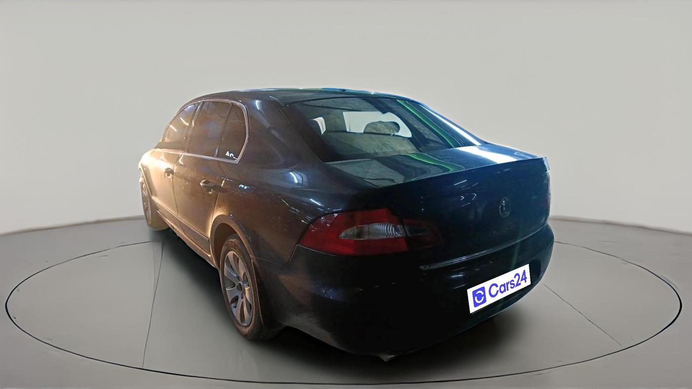 2011 Skoda Superb ELEGANCE 1.8 TSI AT, Petrol, Automatic, 44,691 km, exterior