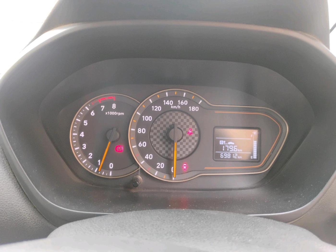 2019 Hyundai NEW SANTRO MAGNA CNG, CNG, Manual, 69,812 km, interior