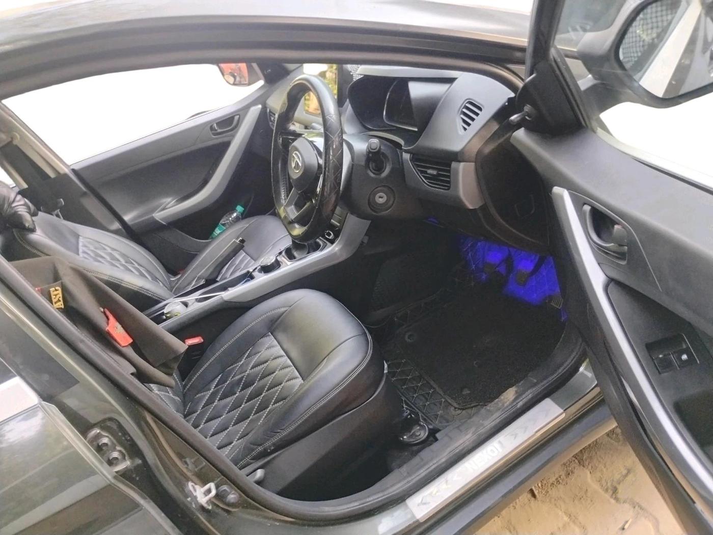 2020 Tata NEXON XE PETROL, Petrol, Manual, 67,528 km, interior