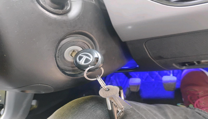 2020 Tata NEXON XE PETROL, Petrol, Manual, 67,528 km, interior