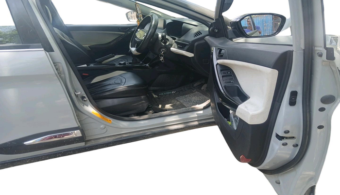 2023 Tata NEXON PURE 1.2 PETROL, Petrol, Manual, 44,407 km, interior