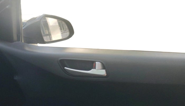 2016 Hyundai Grand i10 SPORTZ 1.2 KAPPA VTVT, CNG, Manual, 69,124 km, interior