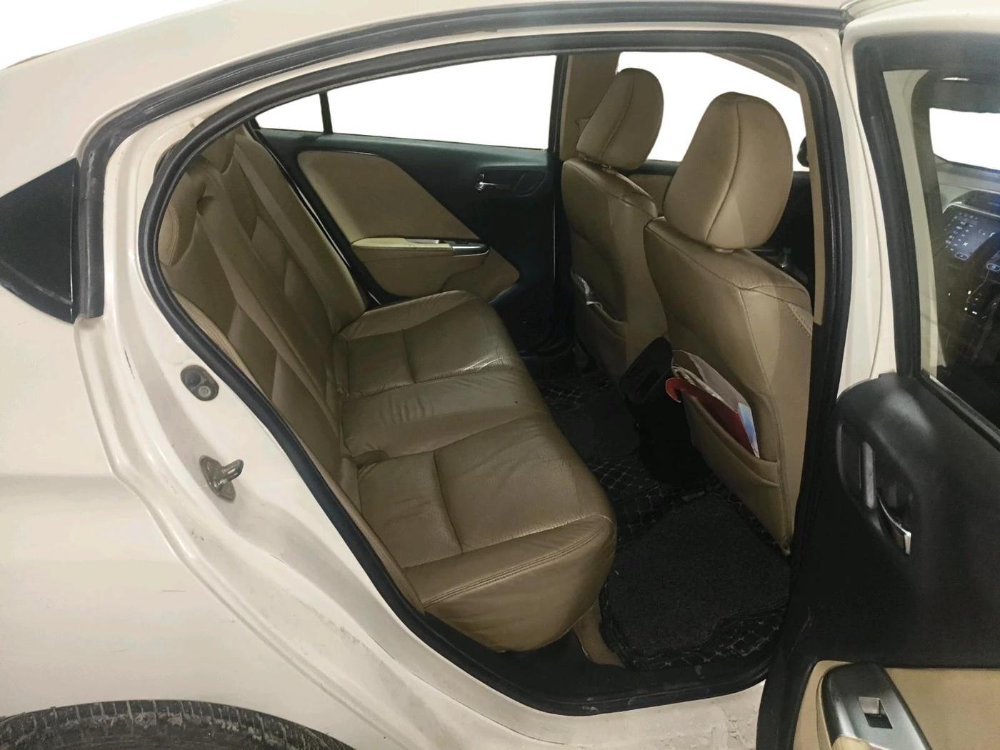 2015 Honda City 1.5L I-VTEC VX CVT, Petrol, Automatic, 3,16,736 km, interior