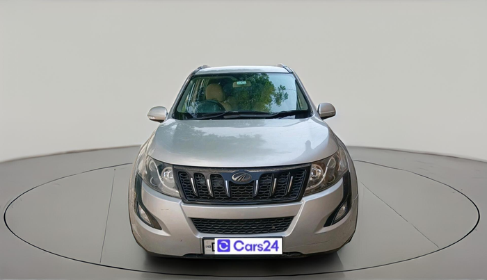 2017 Mahindra XUV500 W6 AT 1.99, Diesel, Automatic, 39,310 km, exterior