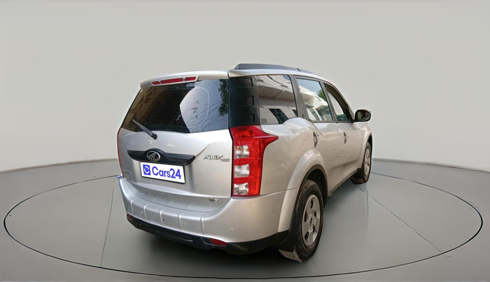 2017 Mahindra XUV500 W6 AT 1.99, Diesel, Automatic, 39,310 km, exterior