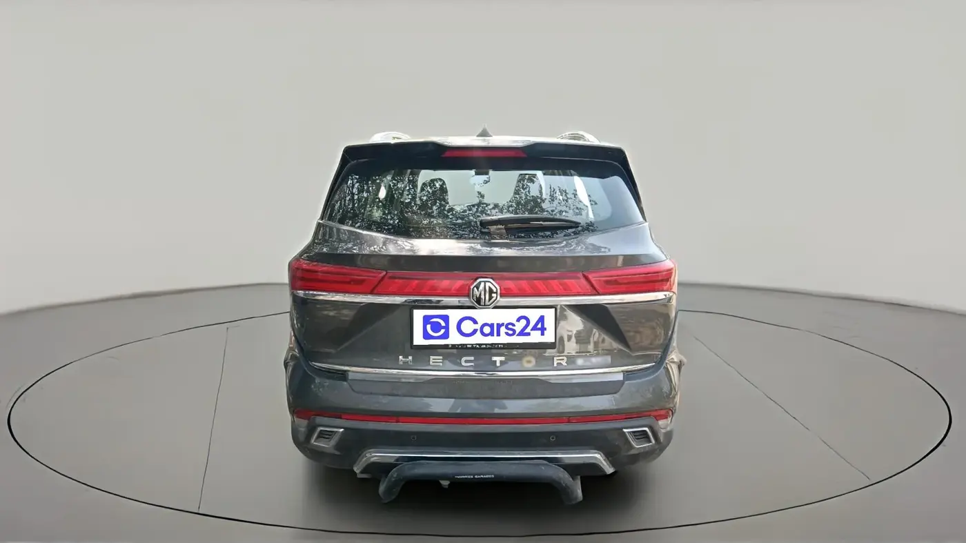 2025 MG HECTOR PLUS SHARP PRO 1.5 PETROL TURBO CVT 7 STR, Petrol, Automatic, 5,399 km, exterior
