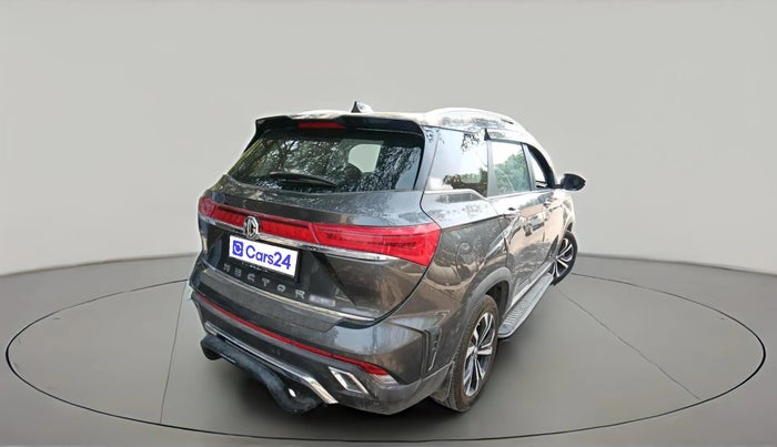 2025 MG HECTOR PLUS SHARP PRO 1.5 PETROL TURBO CVT 7 STR, Petrol, Automatic, 5,399 km, exterior