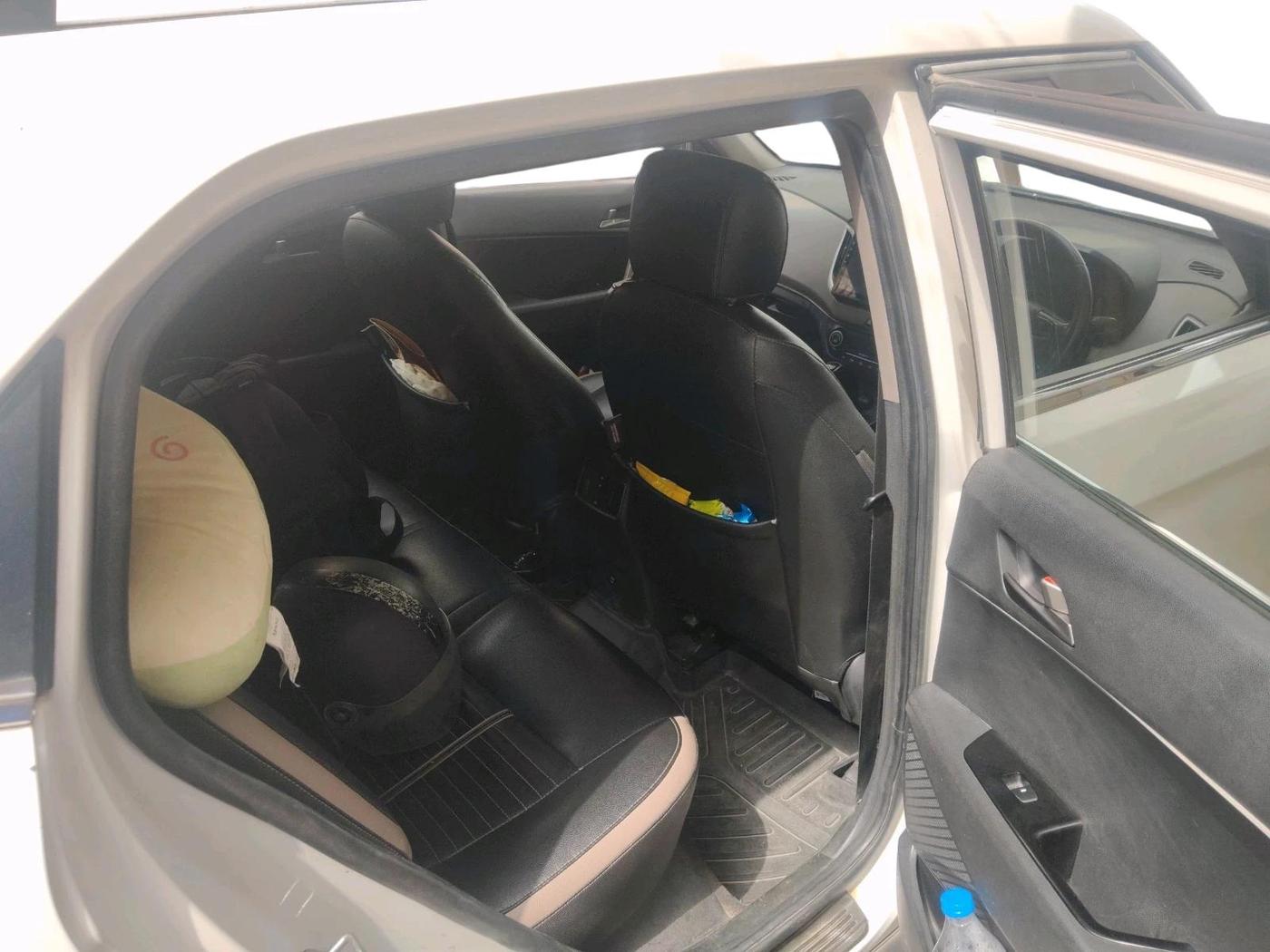 2017 Hyundai Creta SX PLUS AT 1.6 DIESEL, Diesel, Automatic, 97,937 km, interior