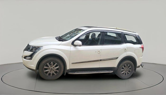 2020 Mahindra XUV500 W9 AT, Diesel, Automatic, 95,893 km, exterior