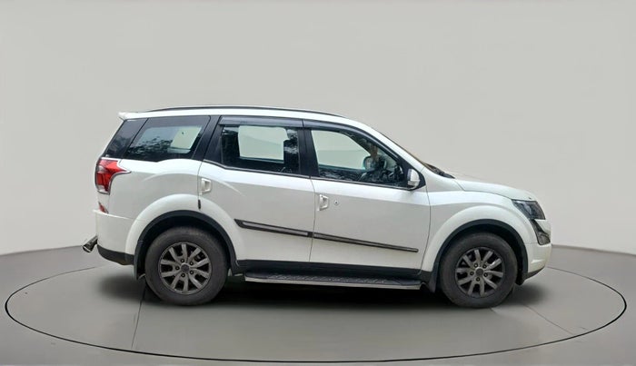 2020 Mahindra XUV500 W9 AT, Diesel, Automatic, 95,893 km, exterior