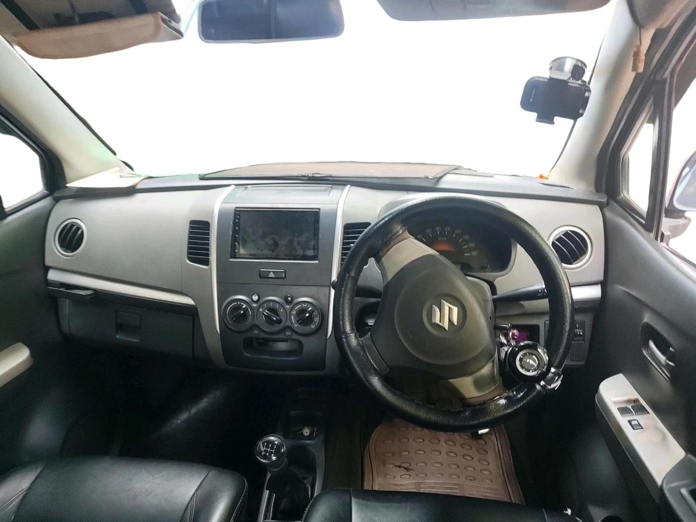 2012 Maruti Wagon R 1.0 LXI CNG, CNG, Manual, 2,31,823 km, interior