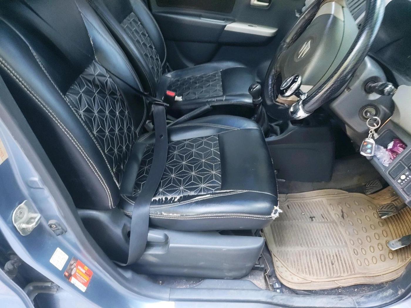 2012 Maruti Wagon R 1.0 LXI CNG, CNG, Manual, 2,31,823 km, interior