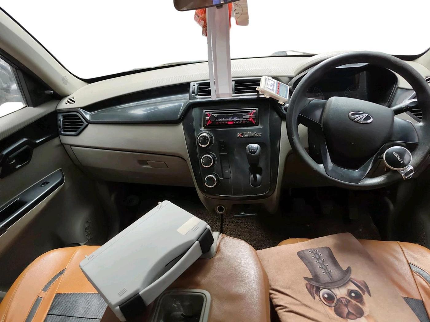 2016 Mahindra Kuv100 K4 6 STR, CNG, Manual, 81,150 km, interior