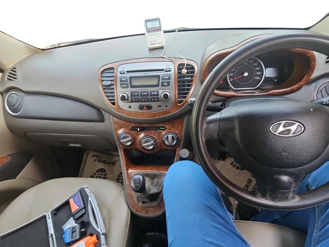 2012 Hyundai i10 ERA 1.1, Petrol, Manual, 32,056 km, interior