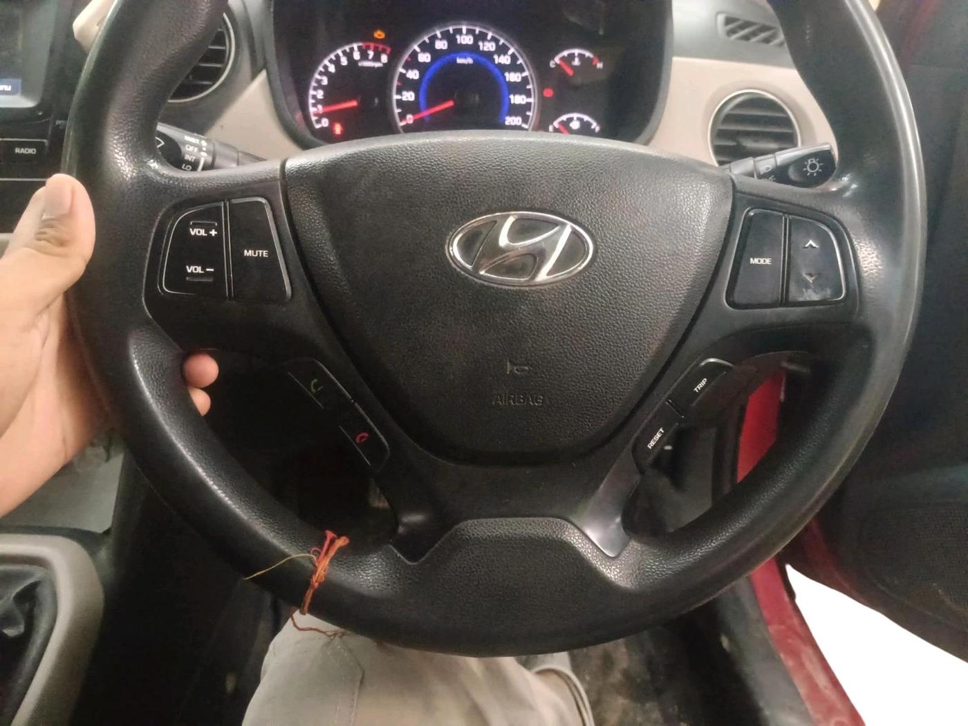 2017 Hyundai Grand i10 SPORTZ 1.2 KAPPA VTVT, Petrol, Manual, 75,058 km, interior