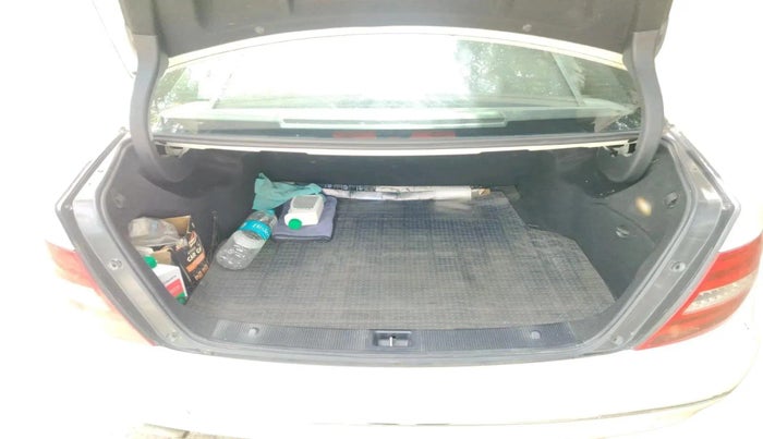 2011 Mercedes Benz C Class 200 CGI AVANTGARDE, Petrol, Automatic, 64,317 km, exterior