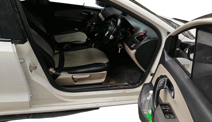 2014 Volkswagen Polo COMFORTLINE 1.2L PETROL, Petrol, Manual, 73,160 km, interior