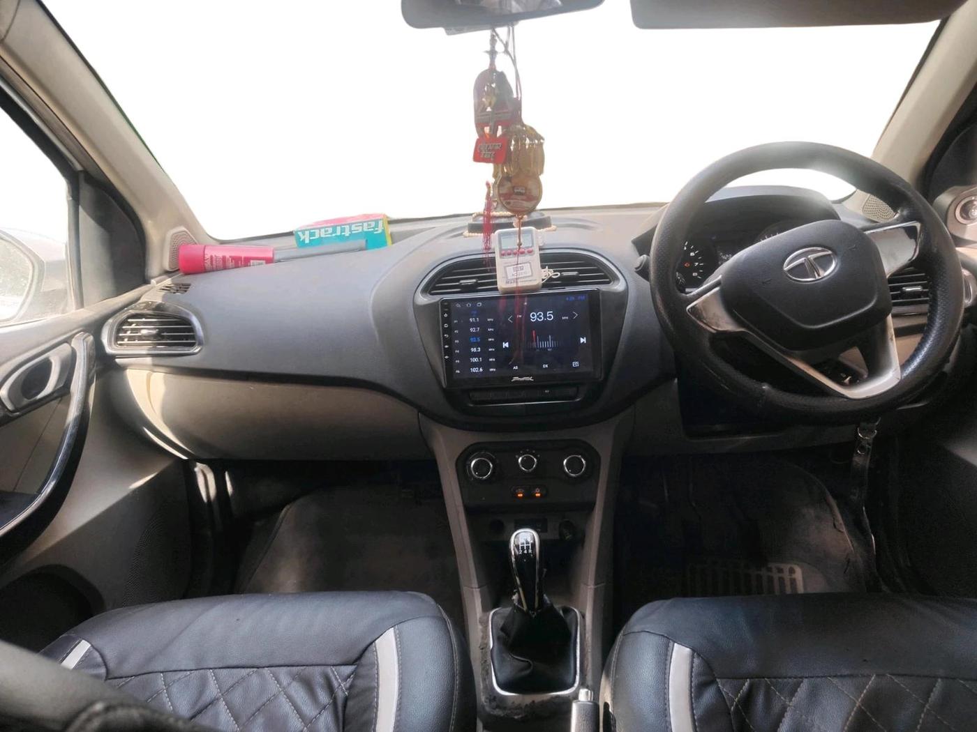2017 Tata Tiago XT PETROL, CNG, Manual, 69,678 km, interior