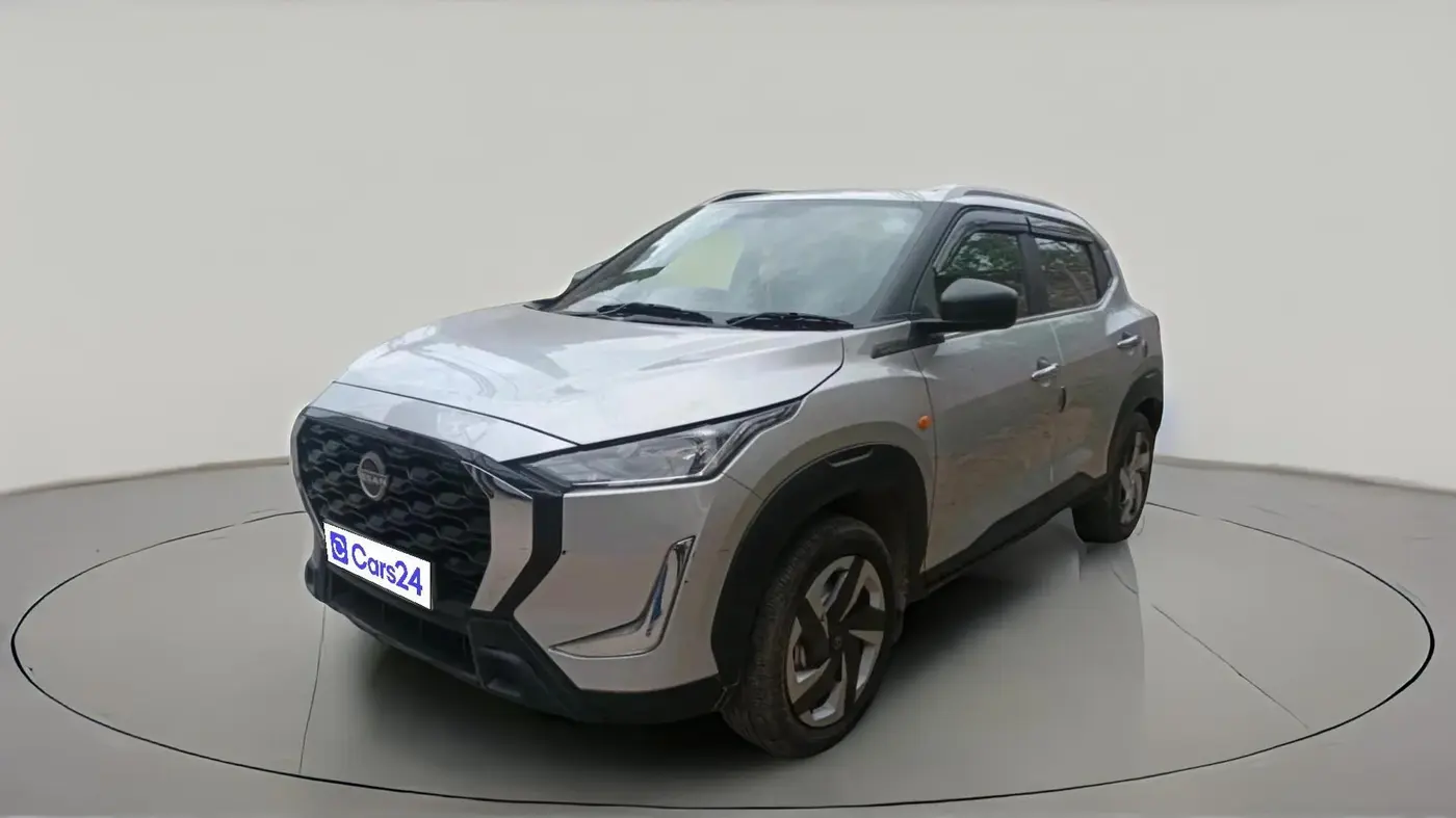 2025 Nissan MAGNITE Visia B4D 1.0 Petrol MT, CNG, Manual, 6,250 km, exterior