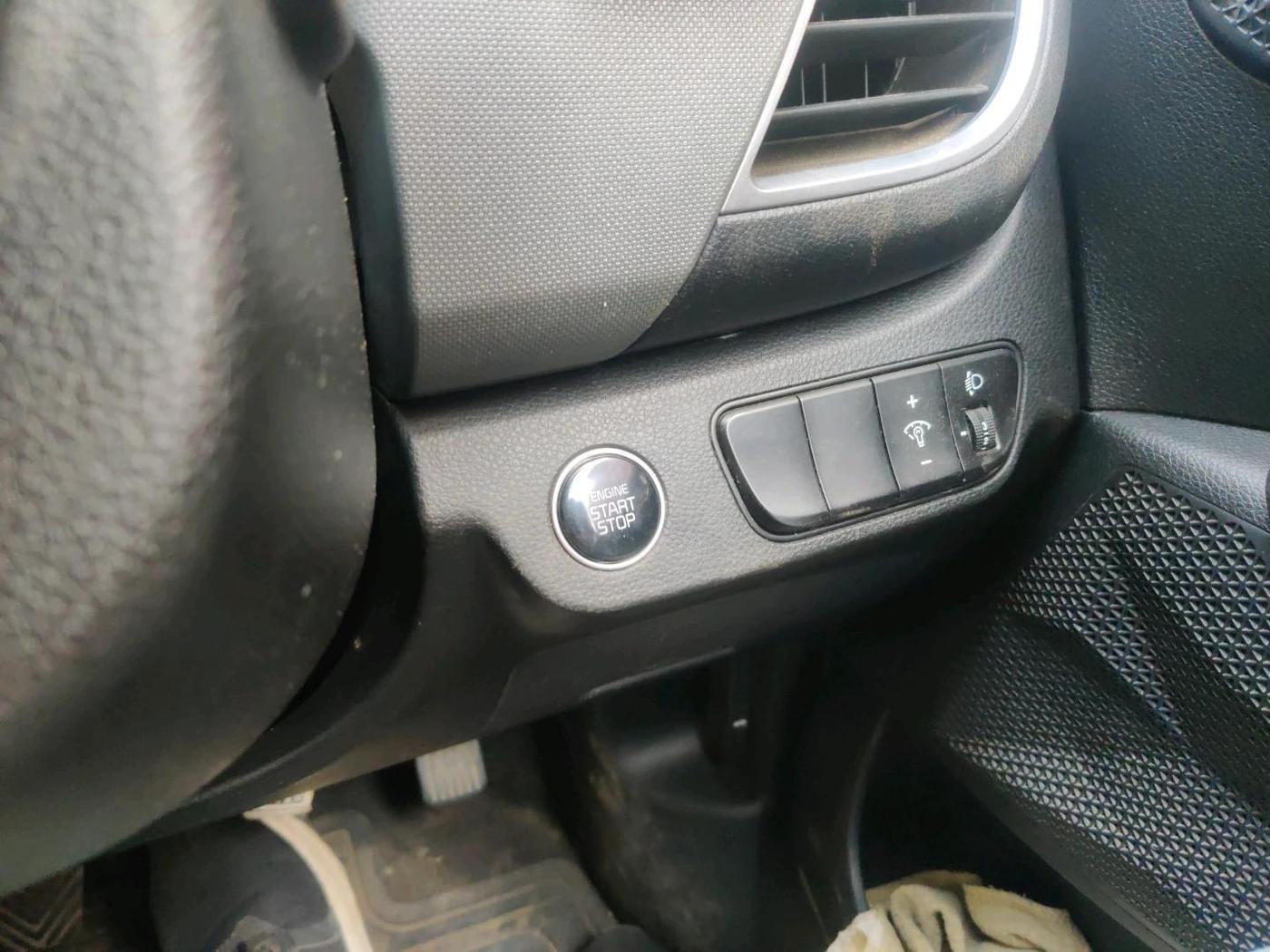 2019 KIA SELTOS HTK PLUS 1.5, Petrol, Manual, 59,951 km, interior
