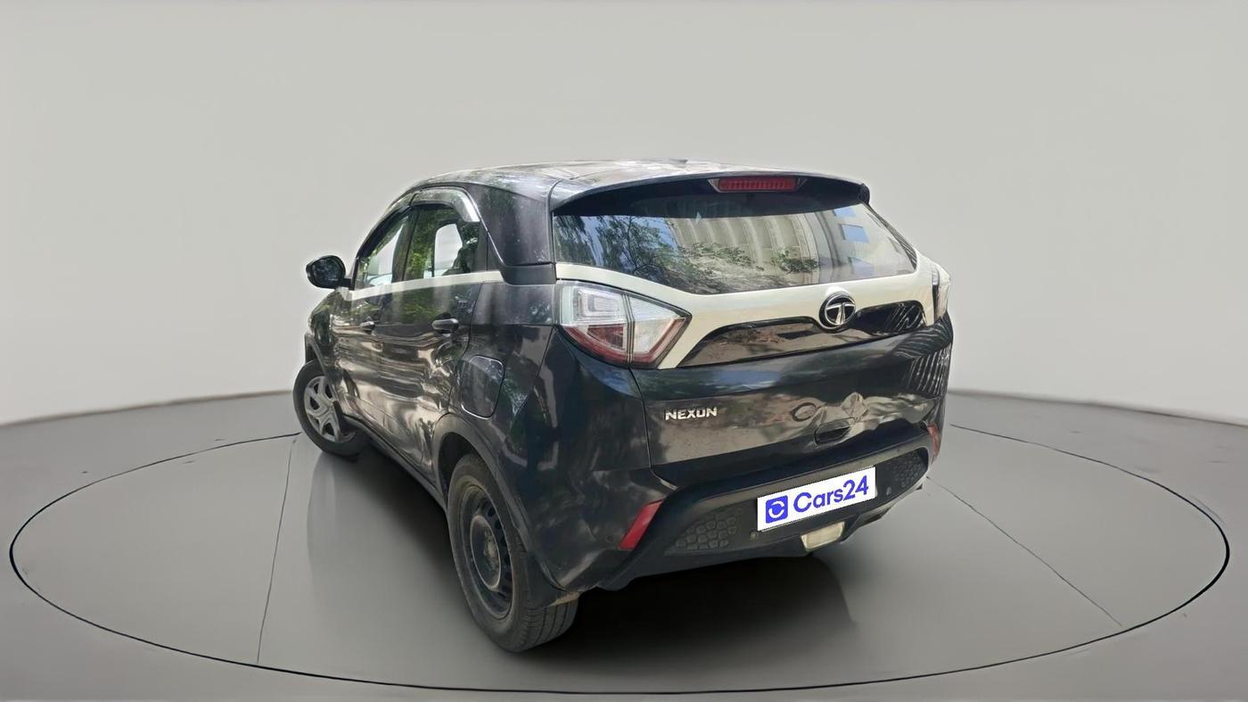 2018 Tata NEXON XM PETROL, CNG, Manual, 1,05,353 km, exterior