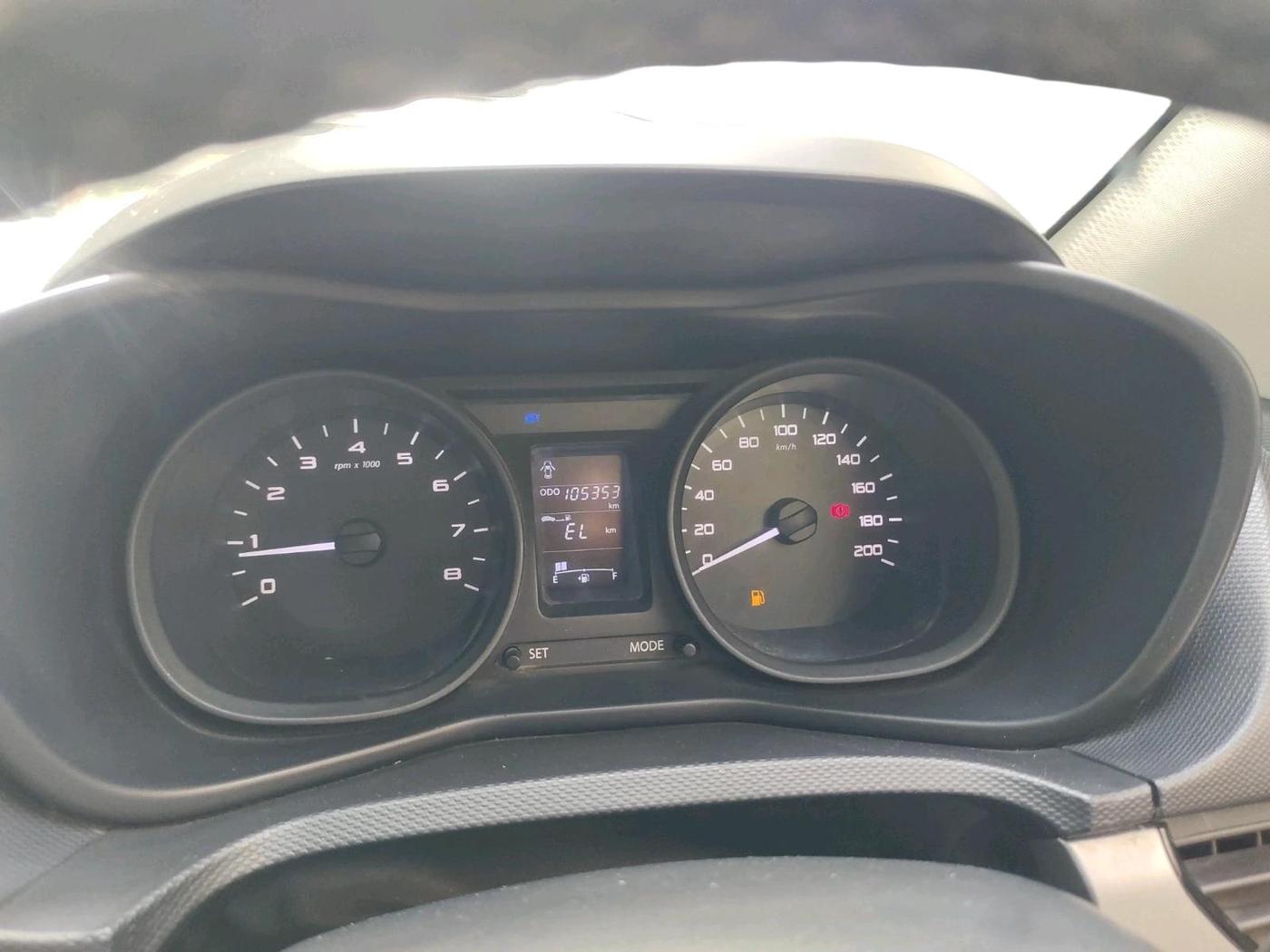 2018 Tata NEXON XM PETROL, CNG, Manual, 1,05,353 km, interior