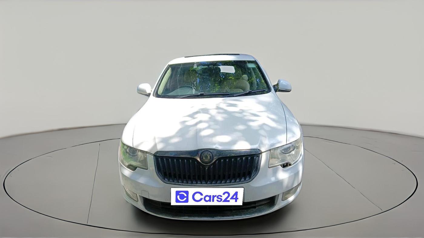 2011 Skoda Superb AMBITION 1.8 TSI MT, Petrol, Manual, 55,529 km, exterior