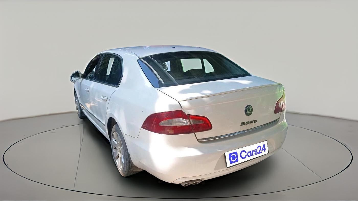 2011 Skoda Superb AMBITION 1.8 TSI MT, Petrol, Manual, 55,529 km, exterior