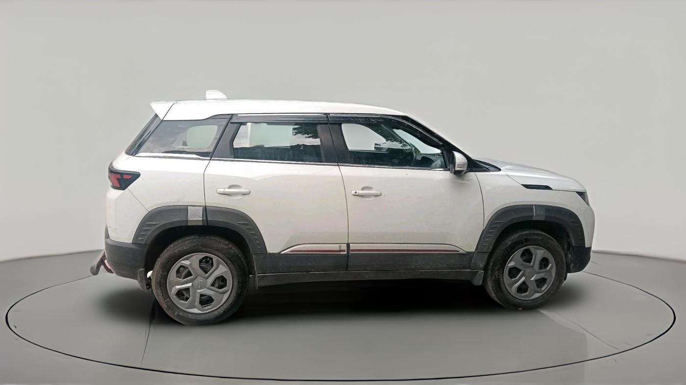 2024 Maruti BREZZA VXI, Petrol, Manual, 10,383 km, exterior