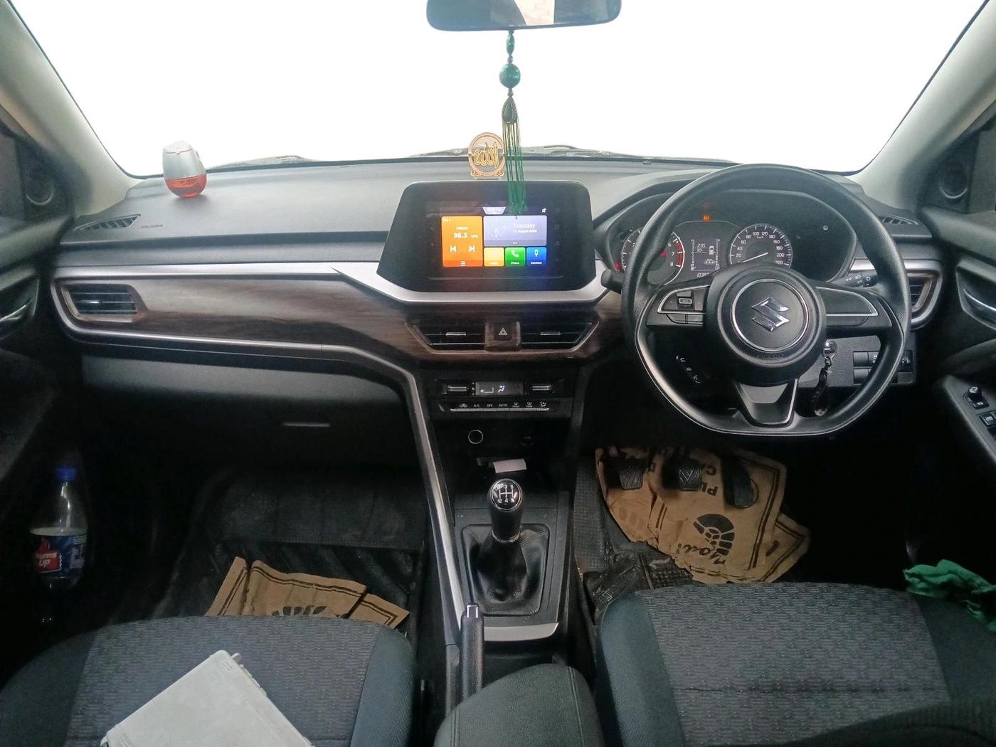 2024 Maruti BREZZA VXI, Petrol, Manual, 10,383 km, interior