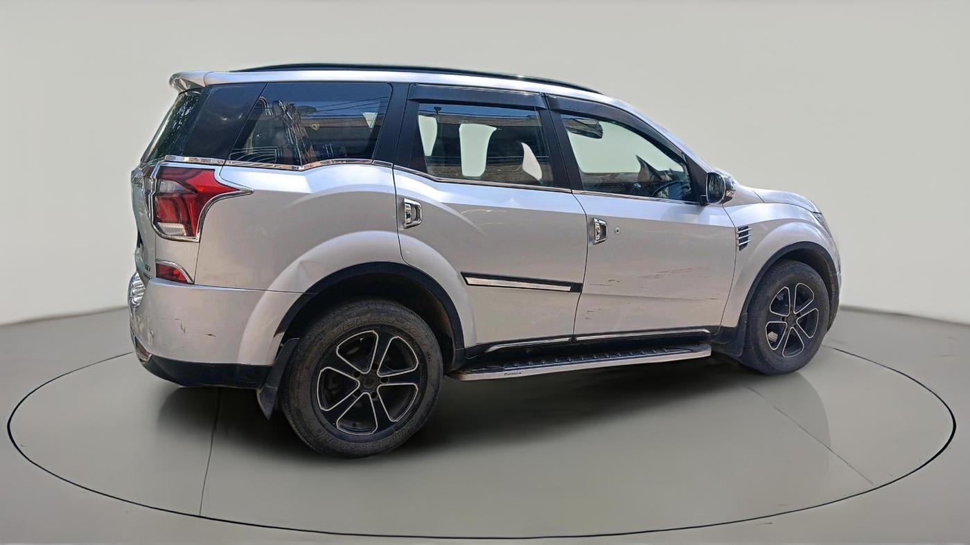 2019 Mahindra XUV500 W7 AT, Diesel, Automatic, 80,381 km, exterior