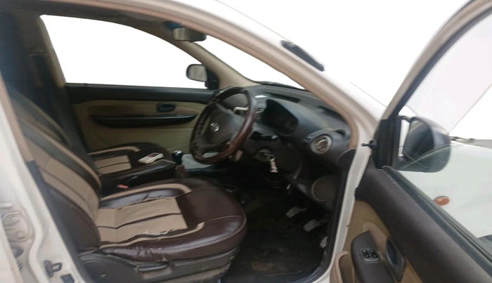 2013 Hyundai Santro Xing GLS PLUS AUDIO, Petrol, Manual, 1,15,721 km, interior